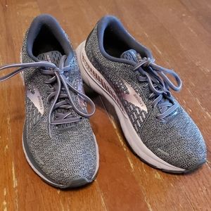 Brooks Adrenaline GTS 21